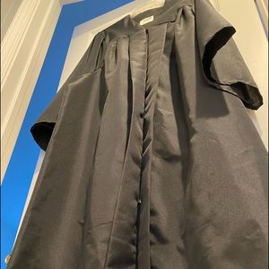 Black Jostens graduation gown. Excellent condition 5.4”-5.6”